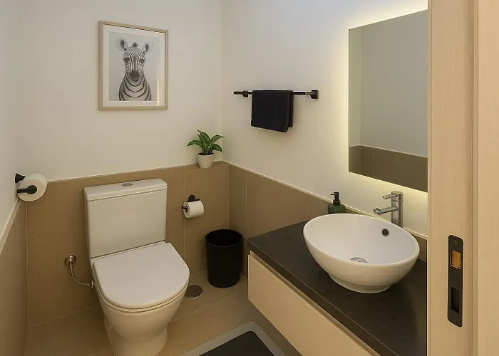 Duplex 1br King Bed And1 Sofa Bed By The Pool *