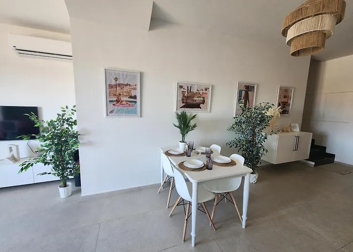 Duplex 1br King Bed And1 Sofa Bed By The Pool